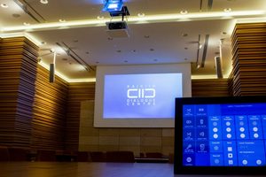 Update der 'Hall of Dialogue' und des 'Youth Rooms' im König-Abdullah-Zentrum für interreligiösen und interkulturellen Dialog (KAICIID)